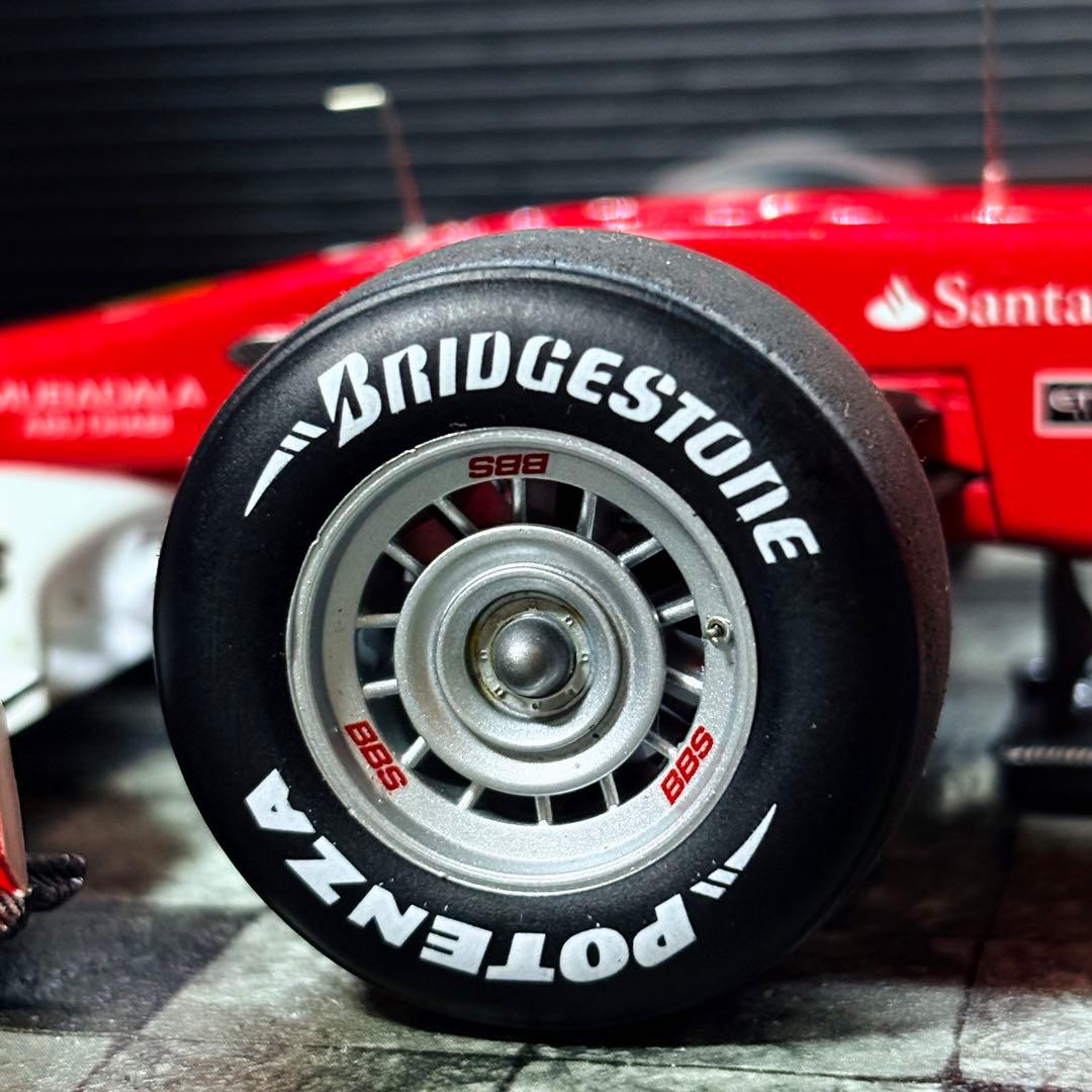 1/18 マテルエリート フェラーリ F10 フェルナンド・アロンソ 2010