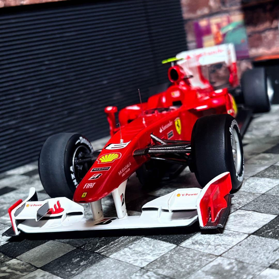 1/18 マテルエリート フェラーリ F10 フェルナンド・アロンソ 2010