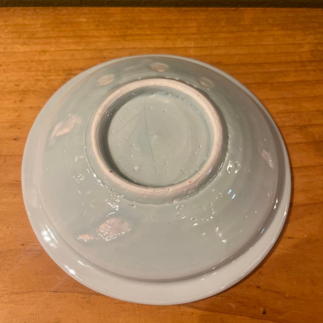 加藤静允　　白磁縁彫5寸皿　ふたりうさぎ　5客