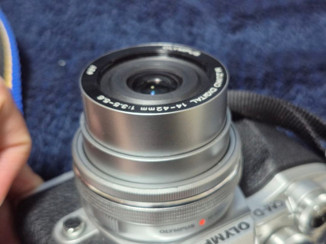 OLYMPUS OM-D E-M10 Mark iii【ダブルズームキット】