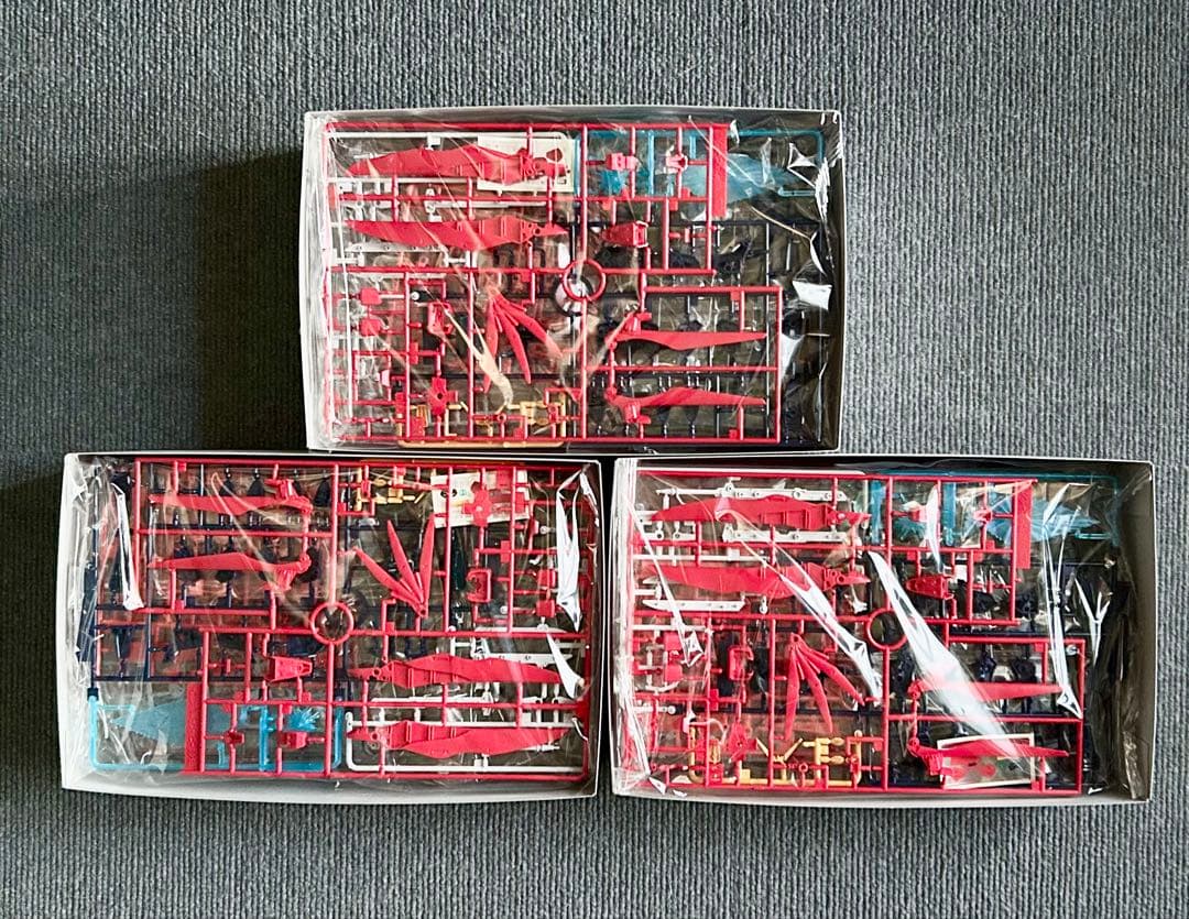 ［未組立］HG デスティニーガンダムSpecII[最終決戦]×3 レールガンなし