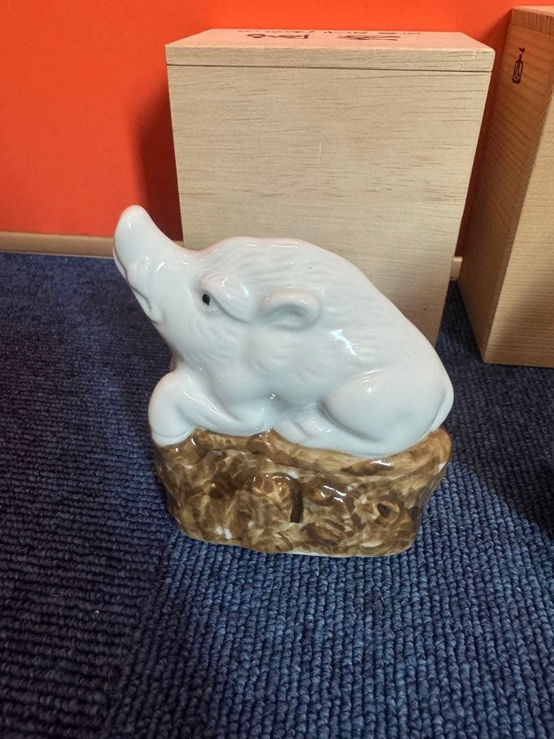 2053 九谷焼　北村隆　干支　亥　酉　置物