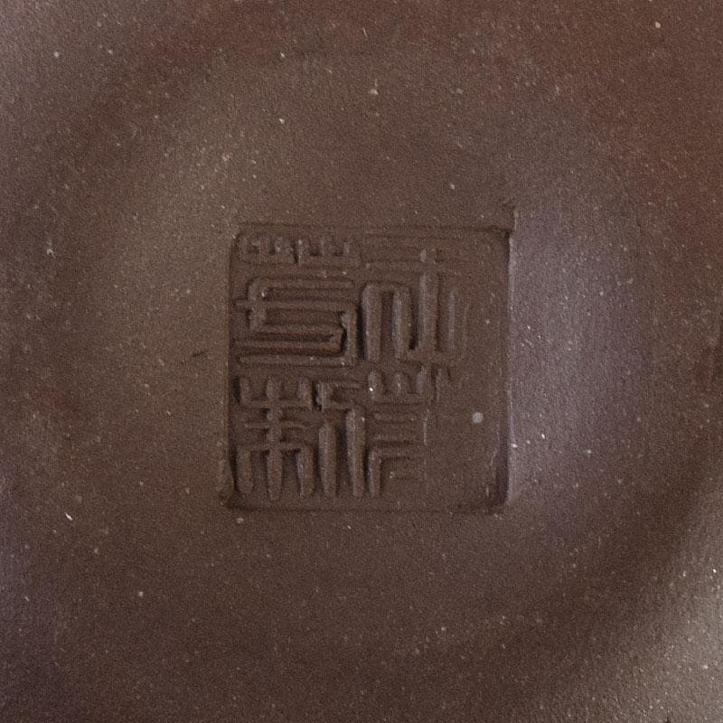 中国　紫砂　朱泥　栗鼠葡萄文　急須　茶壷　在銘　N　8162