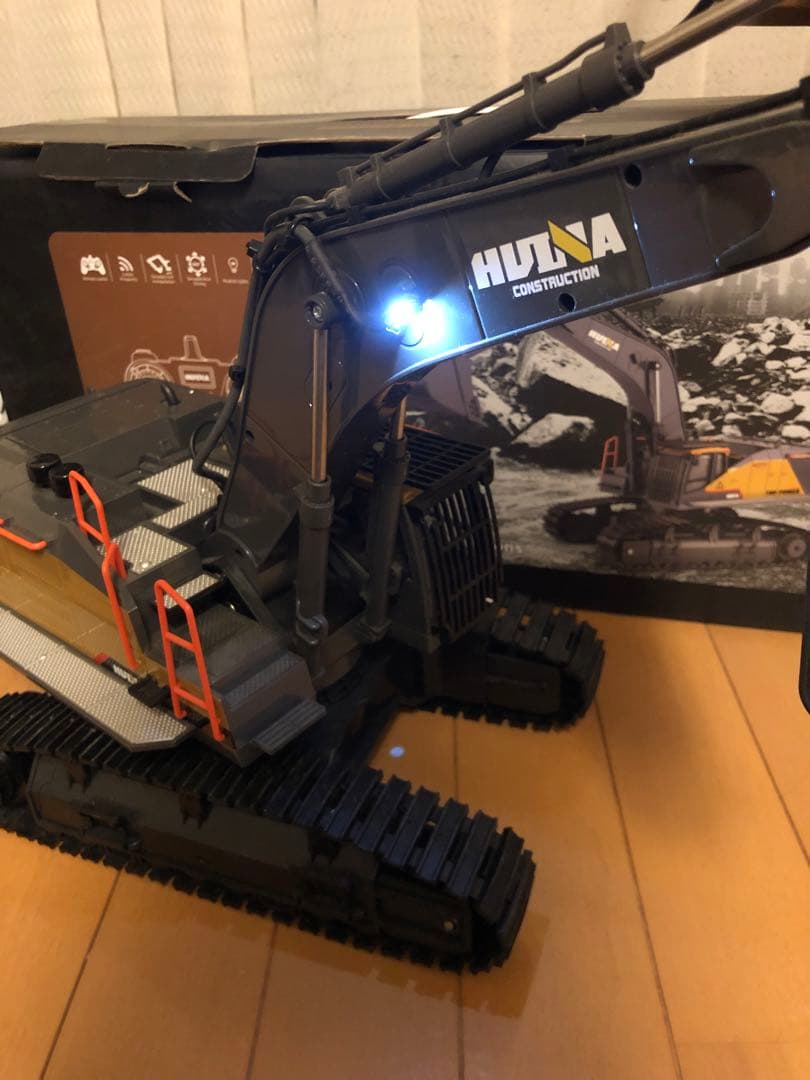 縦旋回　ミニユンボ　ラジコンユンボ　HUINA 建設用ショベルカー　希少