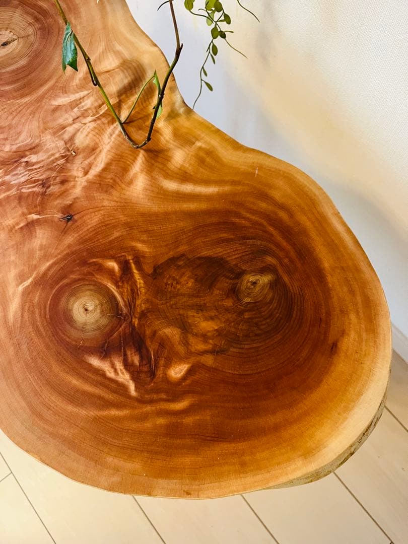 サイドテーブル　トチの木　栃　輪切りテーブル　アイアンテーブル