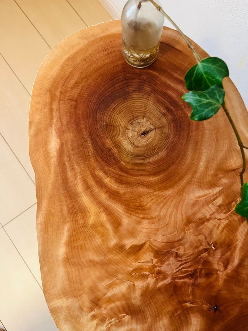 サイドテーブル　トチの木　栃　輪切りテーブル　アイアンテーブル
