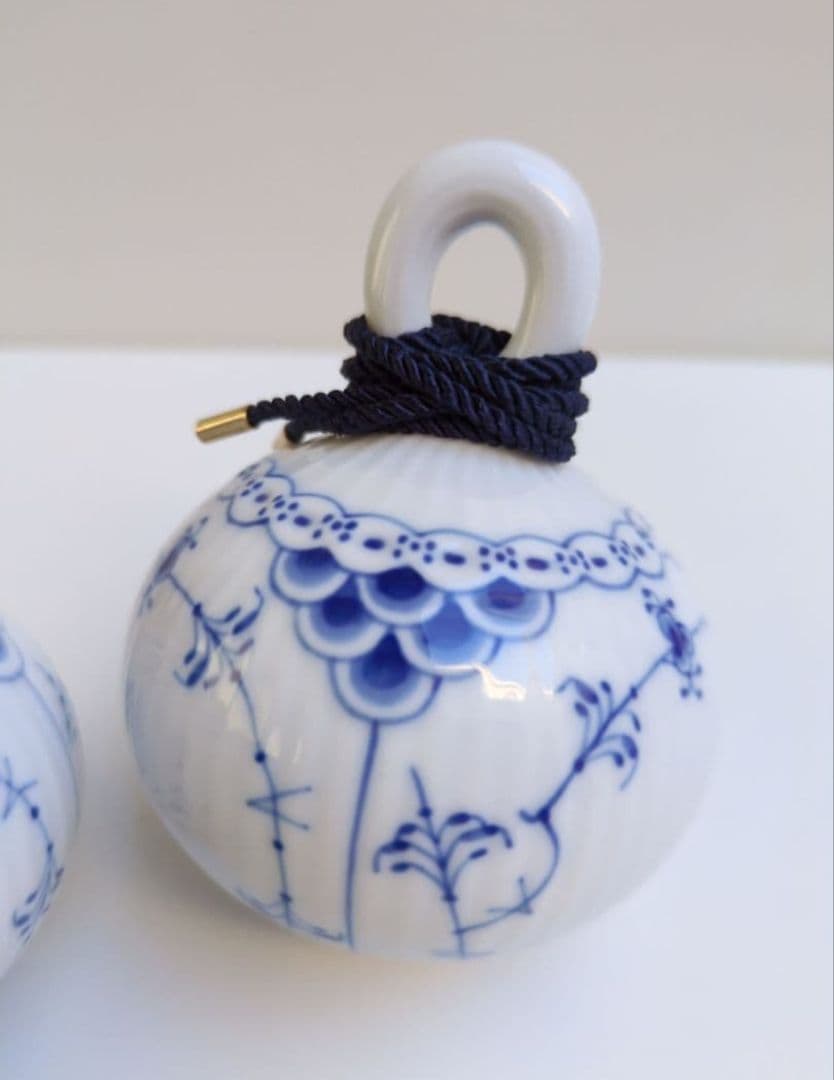 ロイヤルコペンハーゲン　ブルーフルーテッド ハーフレース オーナメント２個