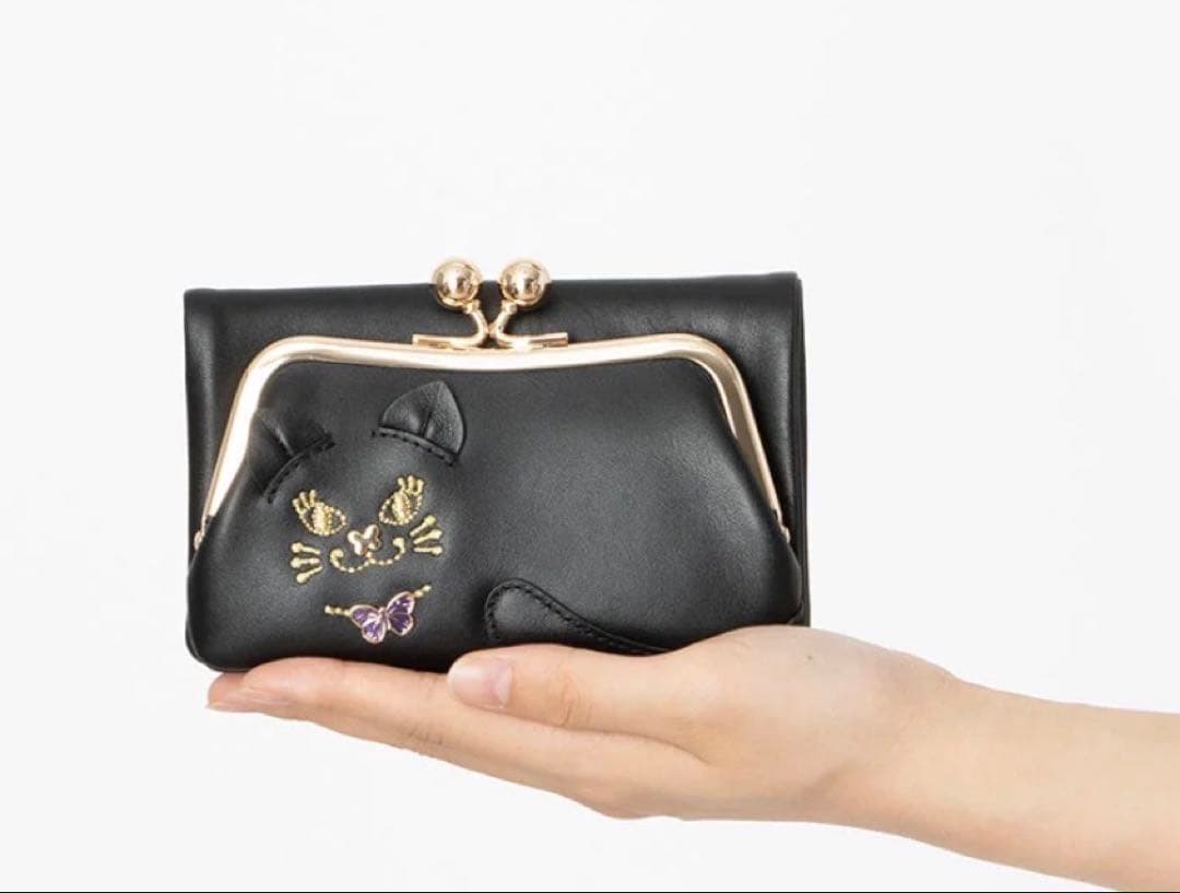 ANNA SUI がま口二つ折り財布