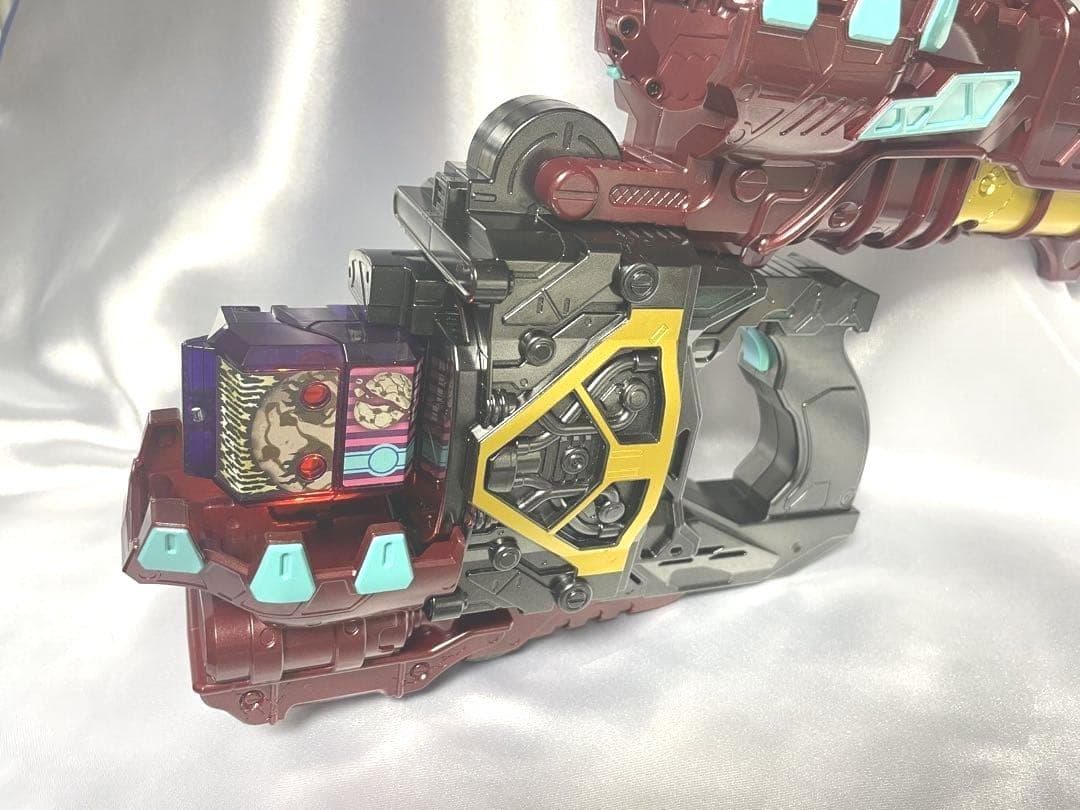 【ラス１】仮面ライダーガヴDX変身銃ベイクマグナム　重塗装＆発光改造＆音量アップ