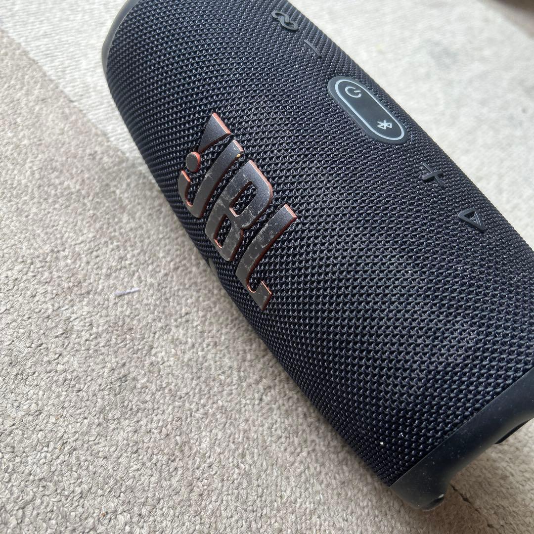 中古品 JBL スピーカー CHARGE5