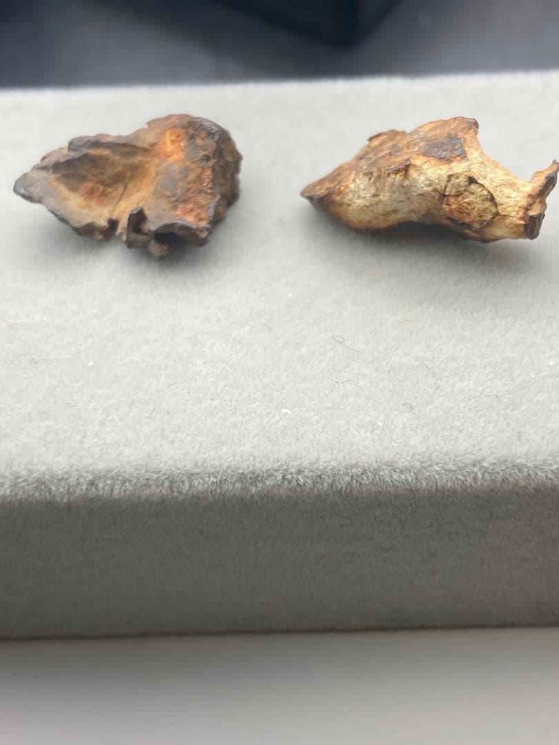 イミラック隕石原石2個