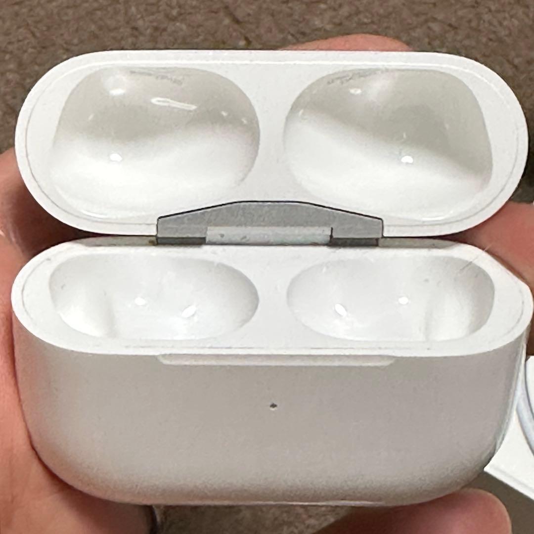 AirPods Pro2 本体 充電ケース付、イヤーチップ付き