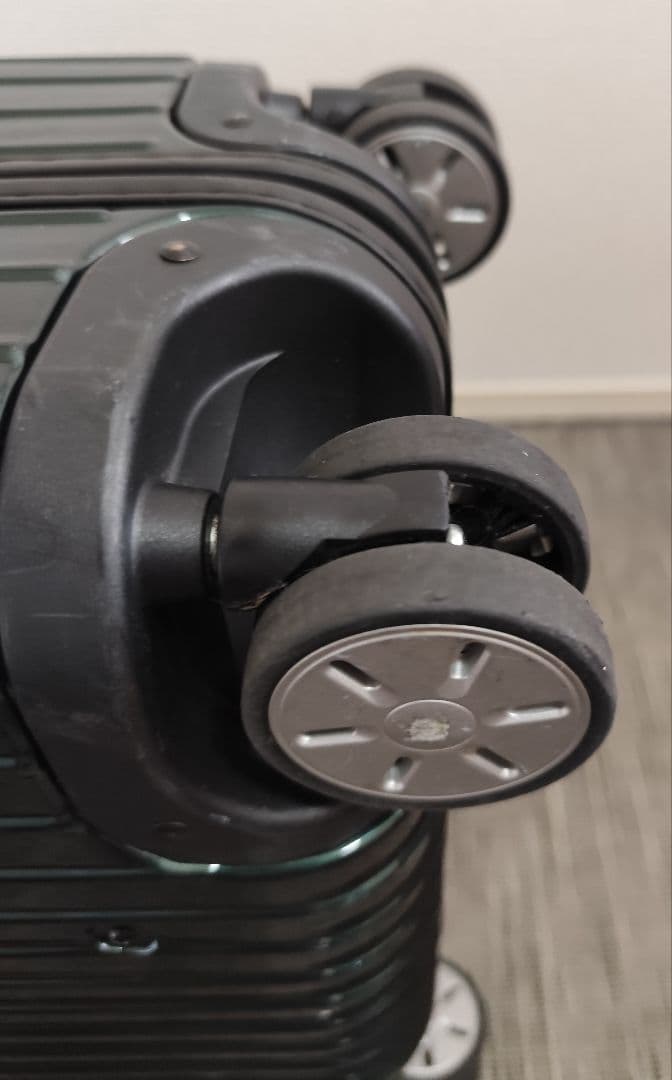 ★RIMOWA SALSA ダークグリーン 約６０リットル（チェコ製）