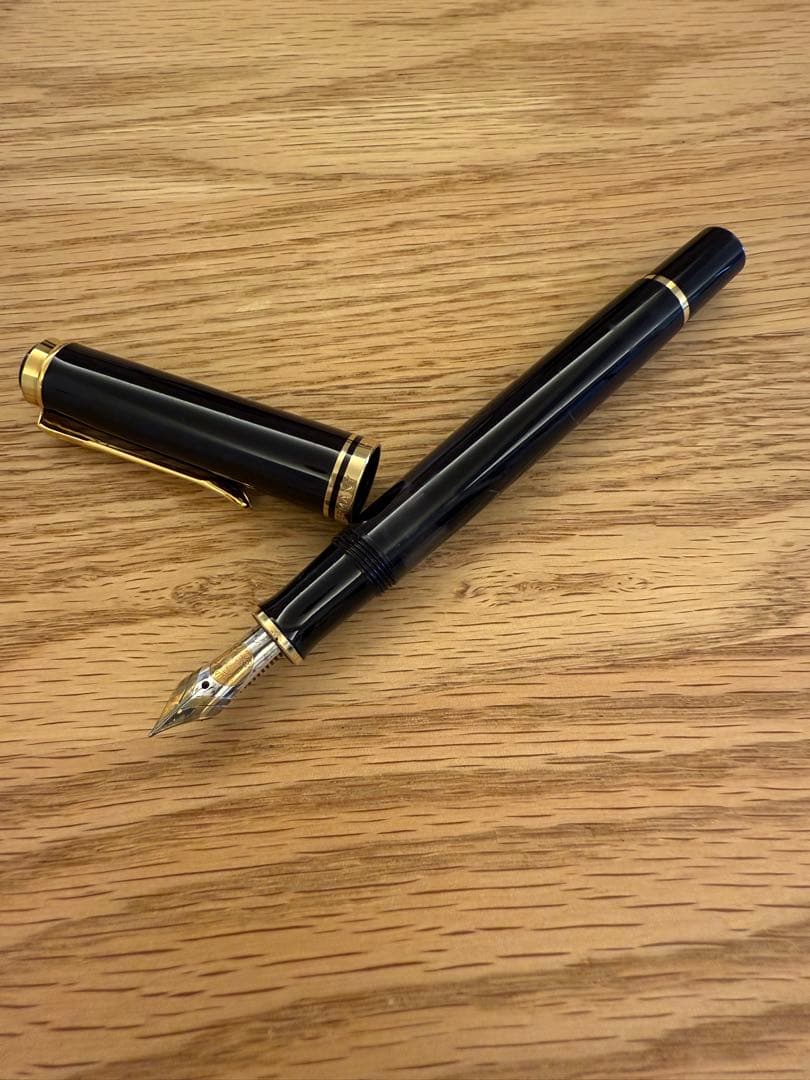 ペリカン スーベレーン M1000（ブラック）