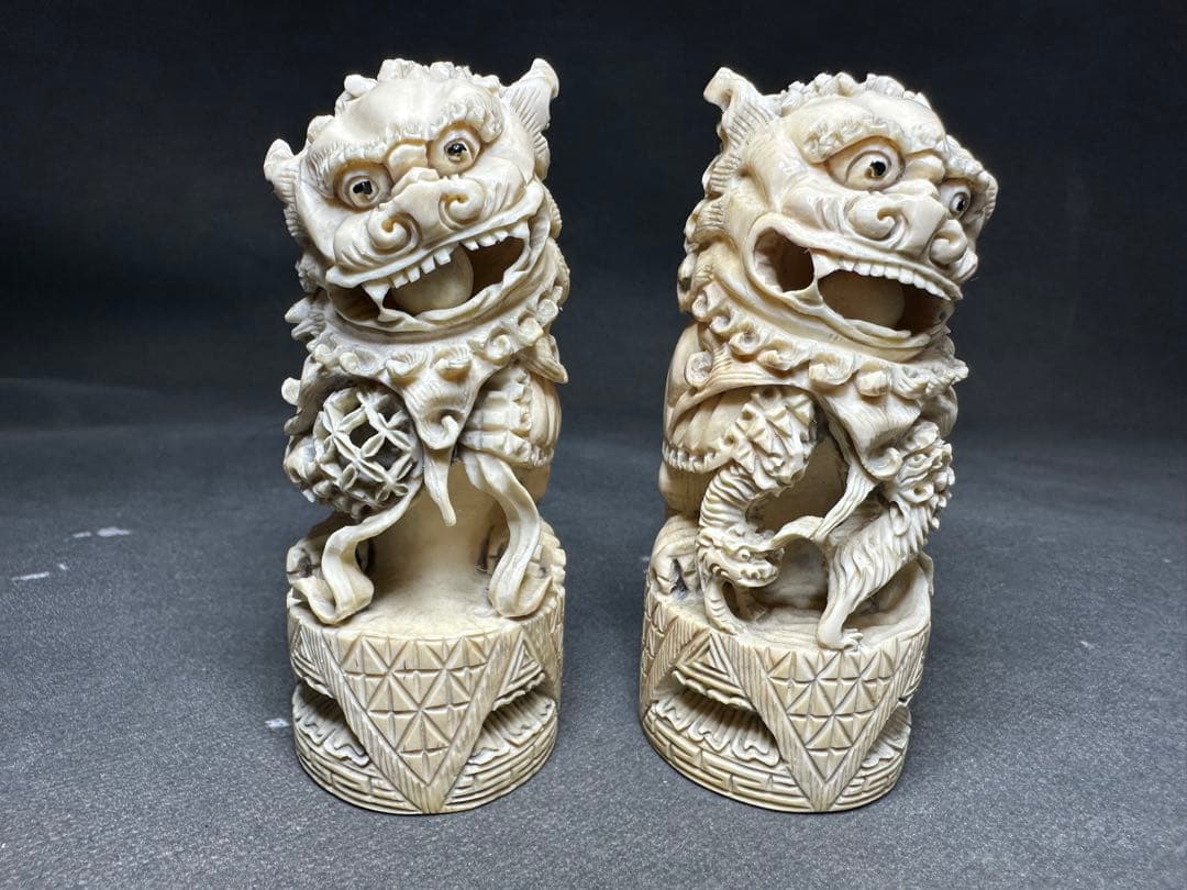 極上　天然素材　アンティーク　置物　骨董　飾り物　古美術品　 細密細工　彫刻