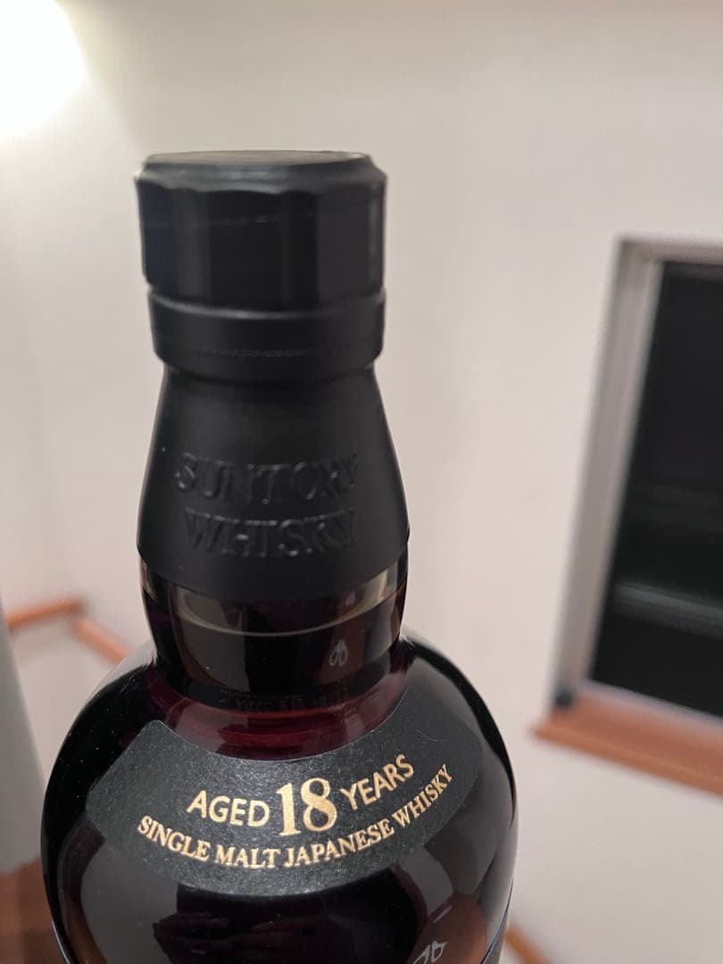 最終値下げ　希少　サントリー　シングルモルトウイスキー　山崎１８年　旧ボトル
