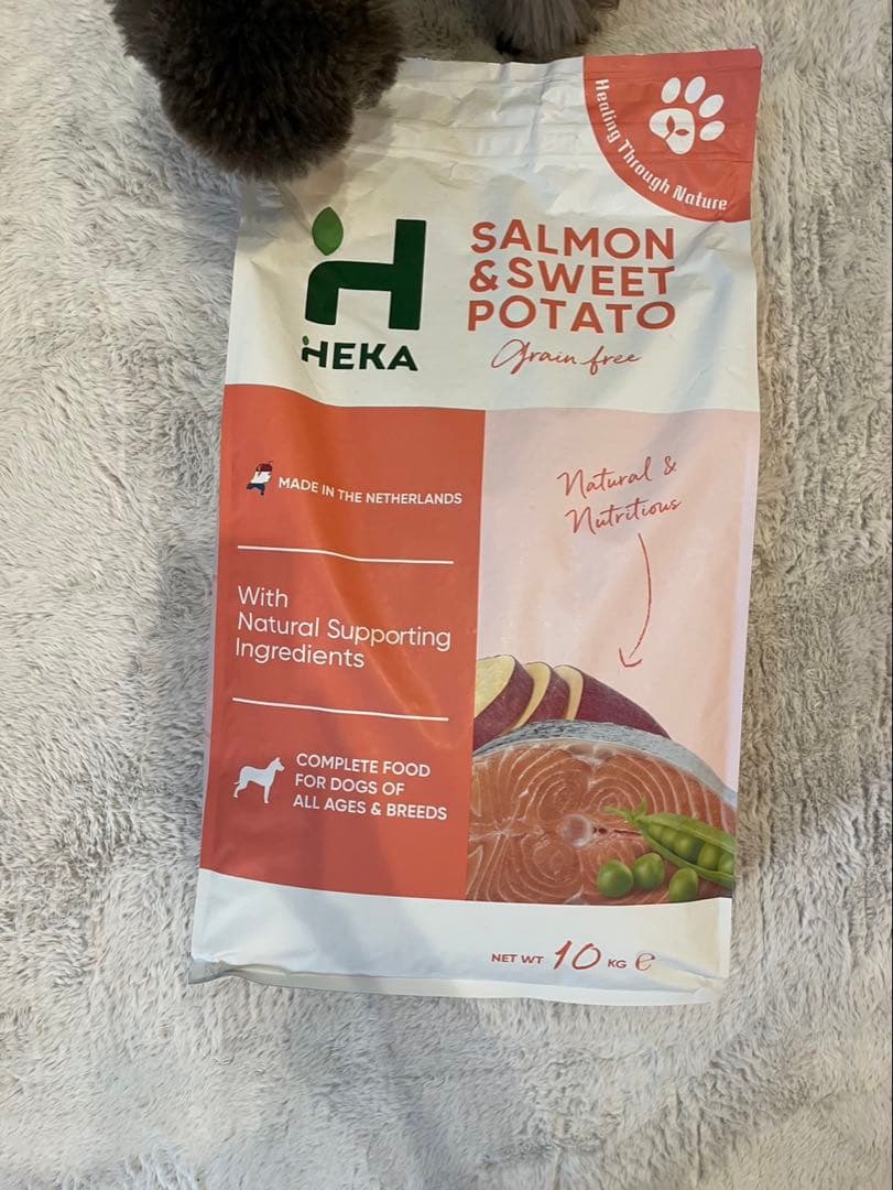HEKA サーモン & スイートポテト 10kg