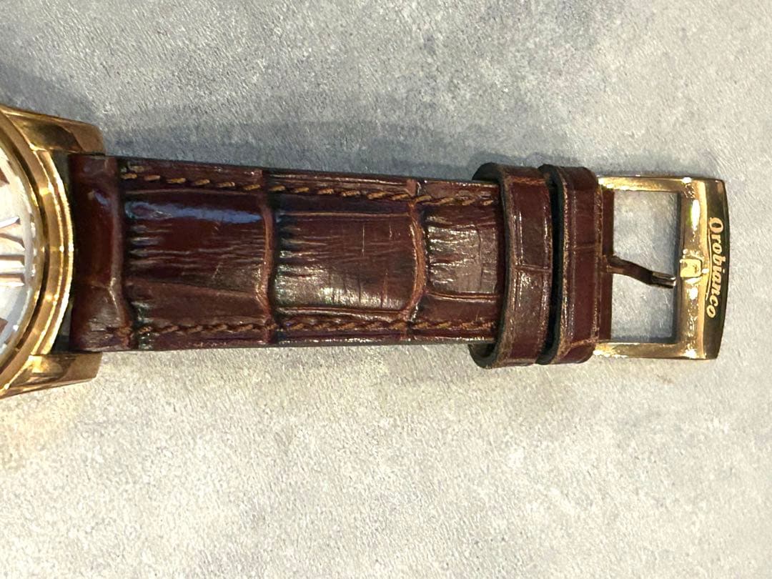 稼働中Orobianco自動巻き時計 スケルトン