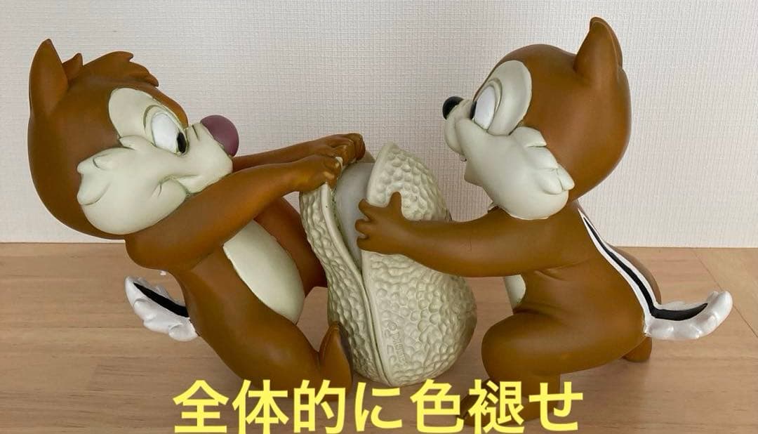 ディズニーストア　チップとデール 陶器製フィギュア