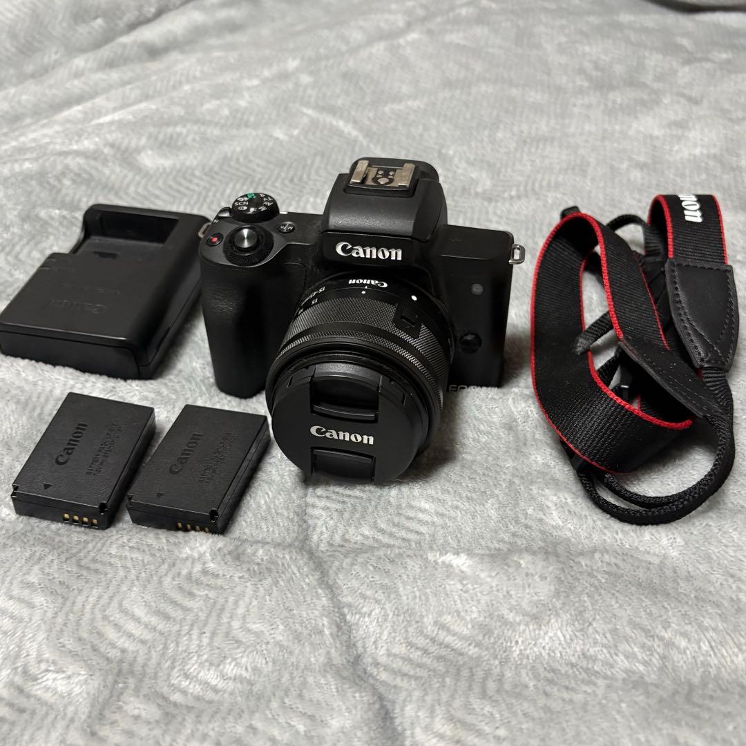 Canon EOS Kiss M ミラーレス一眼バッテリー2個付き