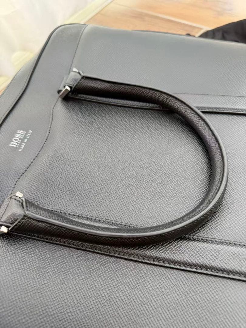 HUGO BOSS ブラック メンズビジネスバッグ