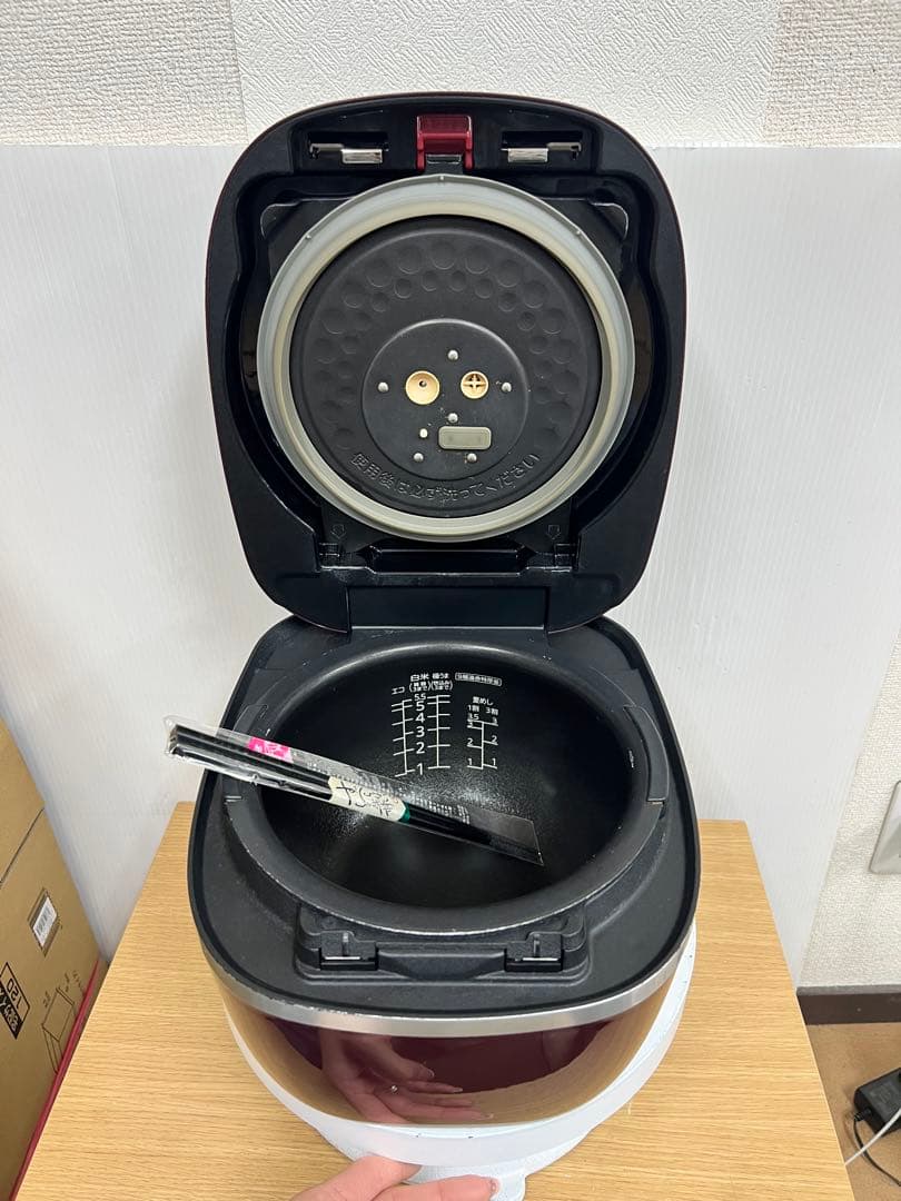 TIGER タイガー 圧力IH炊飯ジャー JPC-A100 2018年製