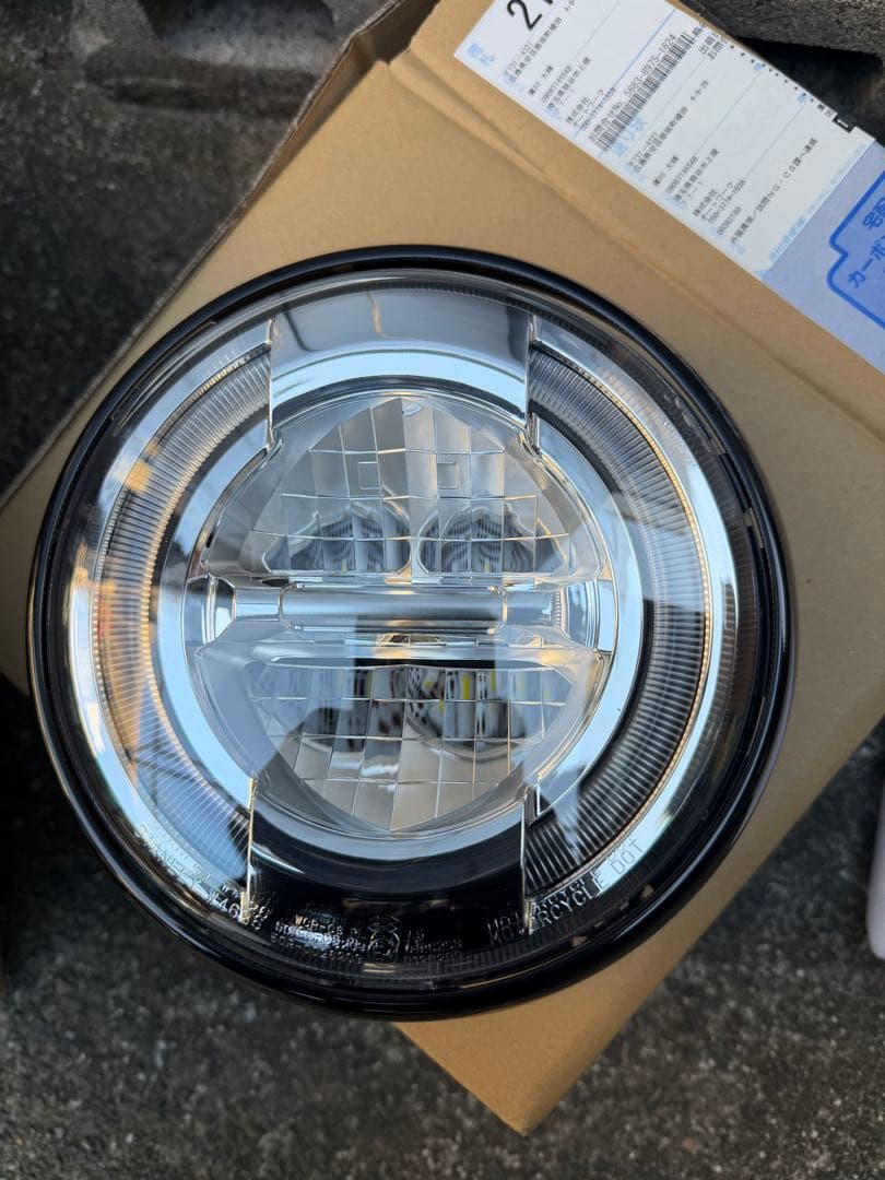 ホンダ　ハンターカブ　125cc JA65 ヘッドライト