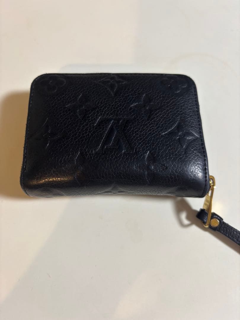 Louis Vuitton ジッピーパース