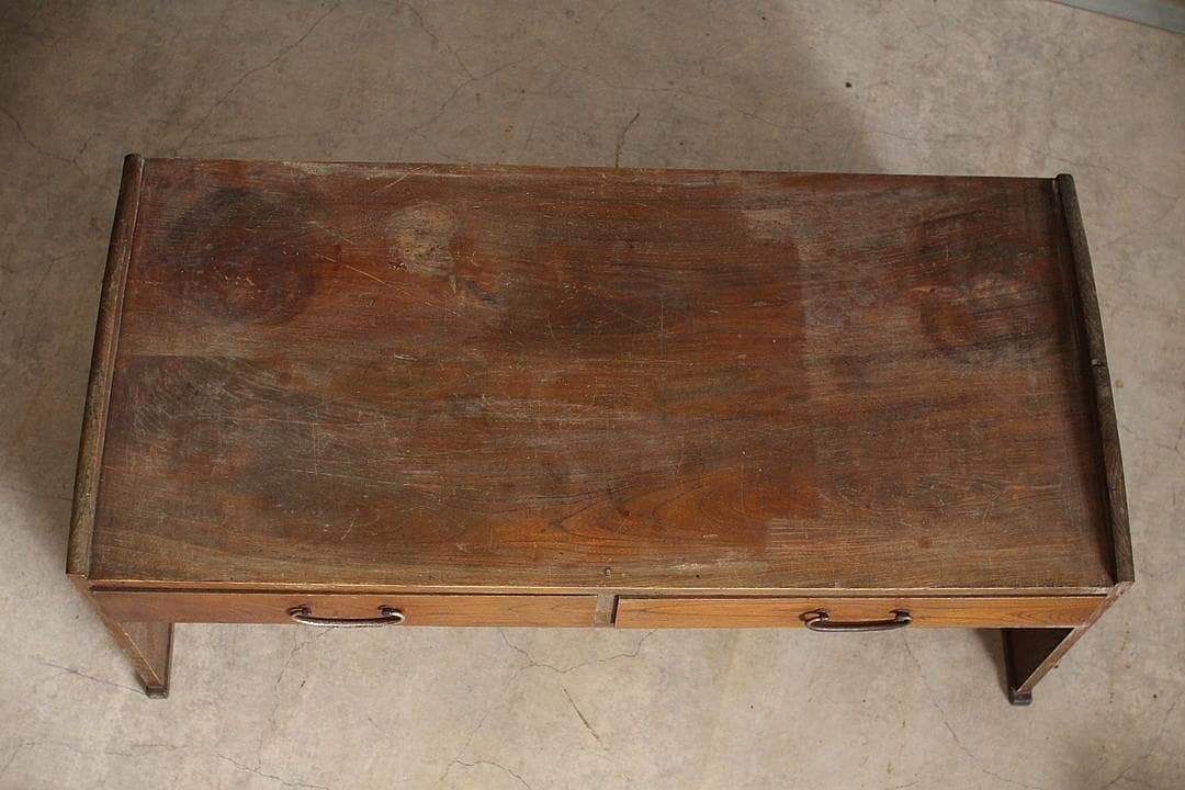 古い木製の机　引き出し2杯　ローテーブル　サイドテーブル　作業台　古家具　古民家