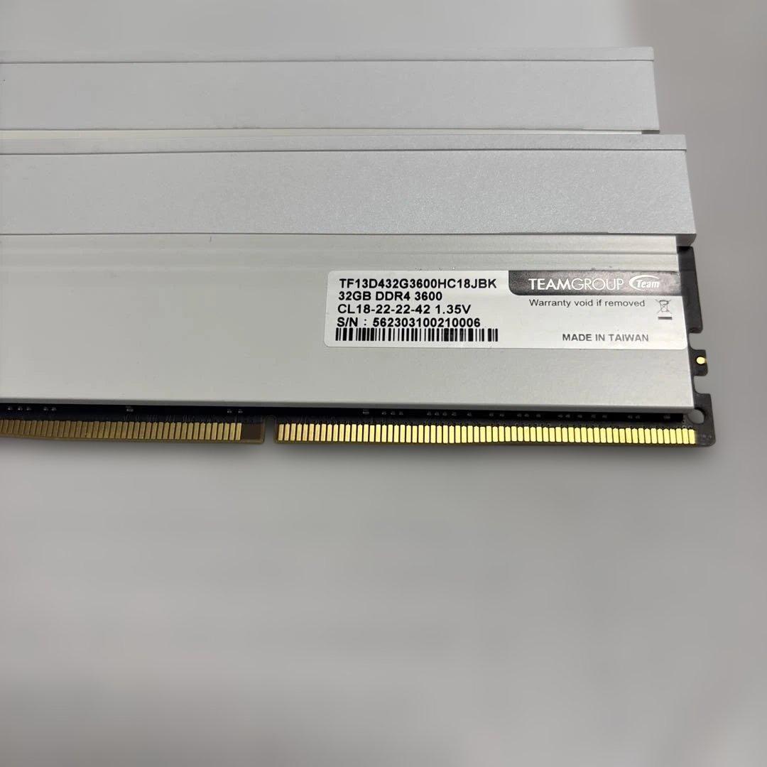 ル*ル様 TEAMGROUP 32GB DDR4 3600MHz メモリ