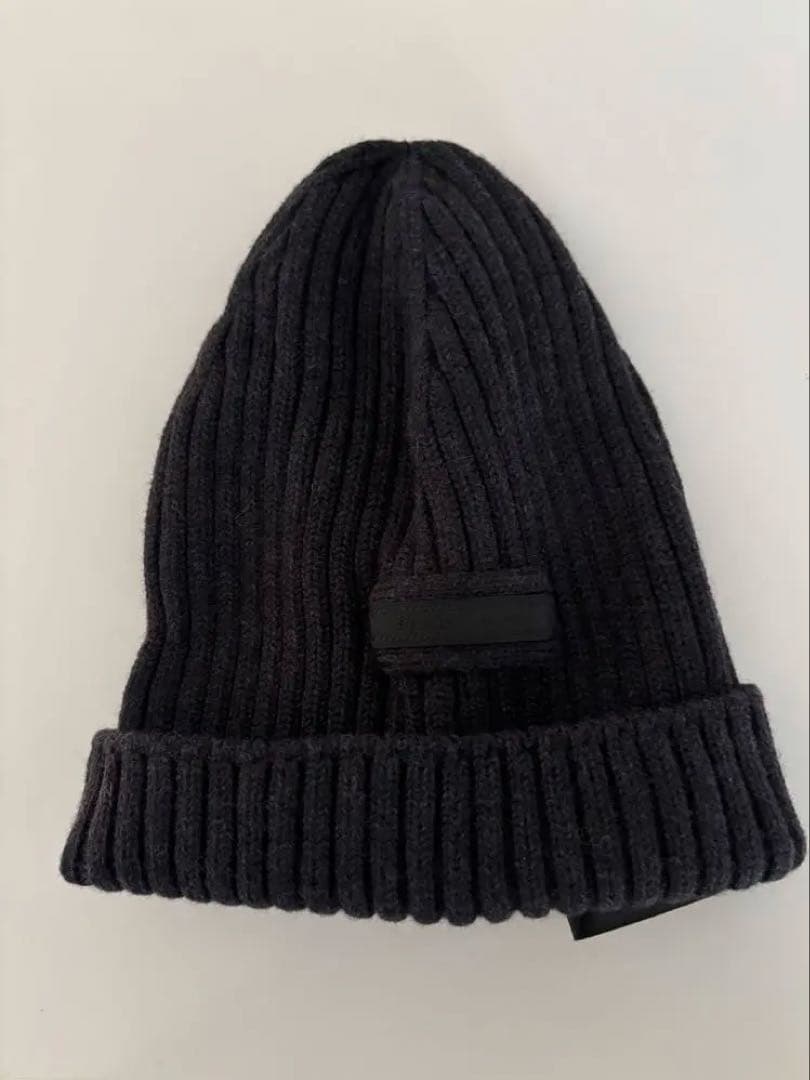 PRADAグレー ビーニー