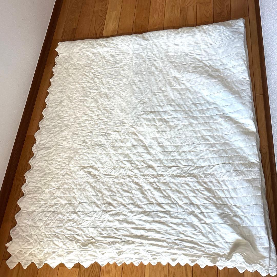 アメリカンアンティークキルト　ベッドカバー　ブロック繋ぎ