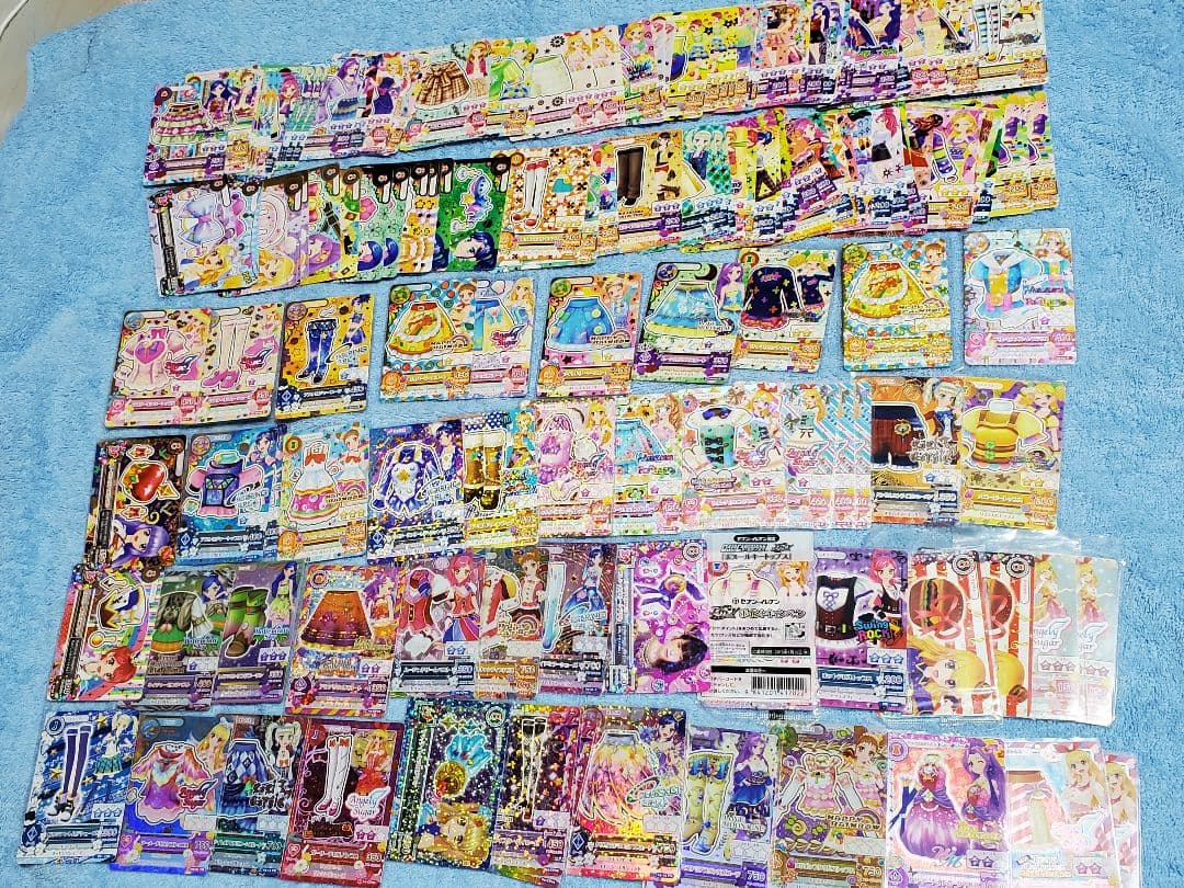 アイカツカード　185枚　まとめ売り　レアカード・プロモカード有り　未使用品