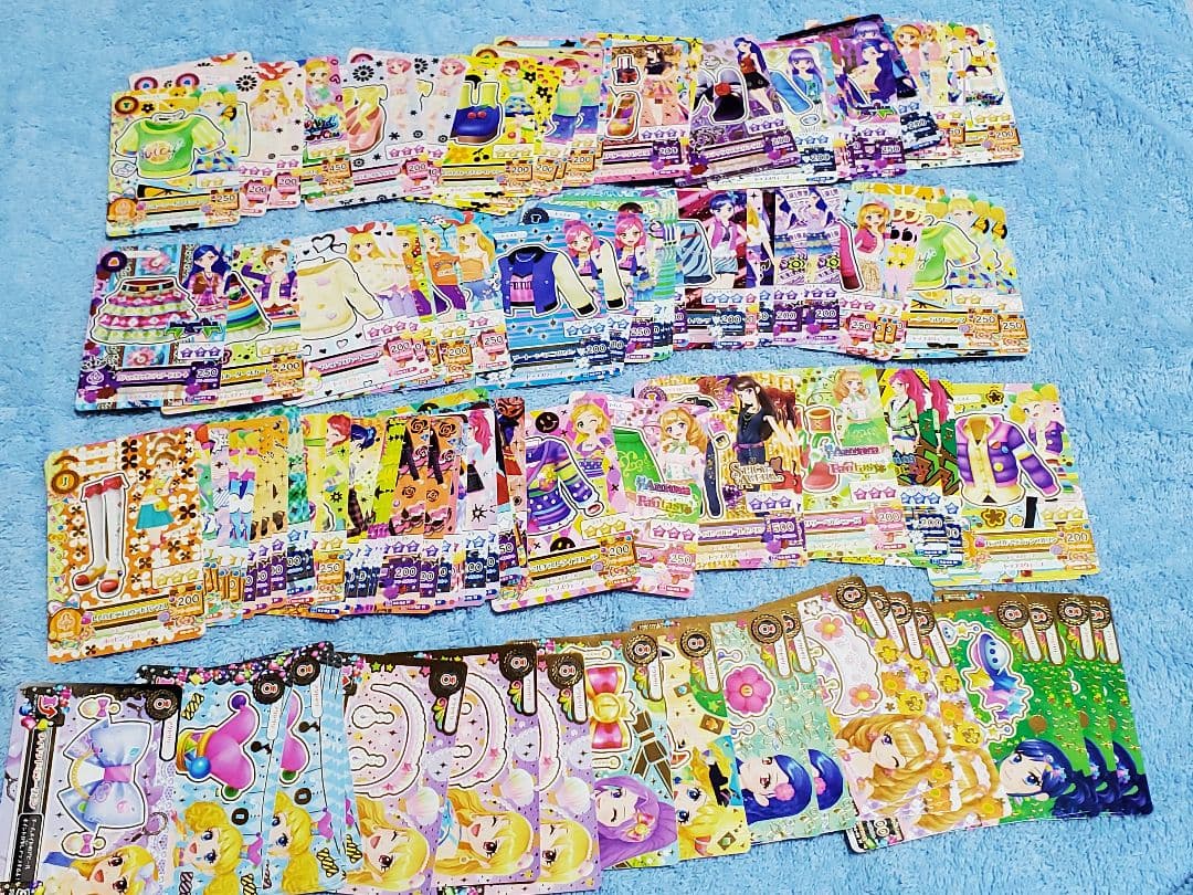 アイカツカード　185枚　まとめ売り　レアカード・プロモカード有り　未使用品