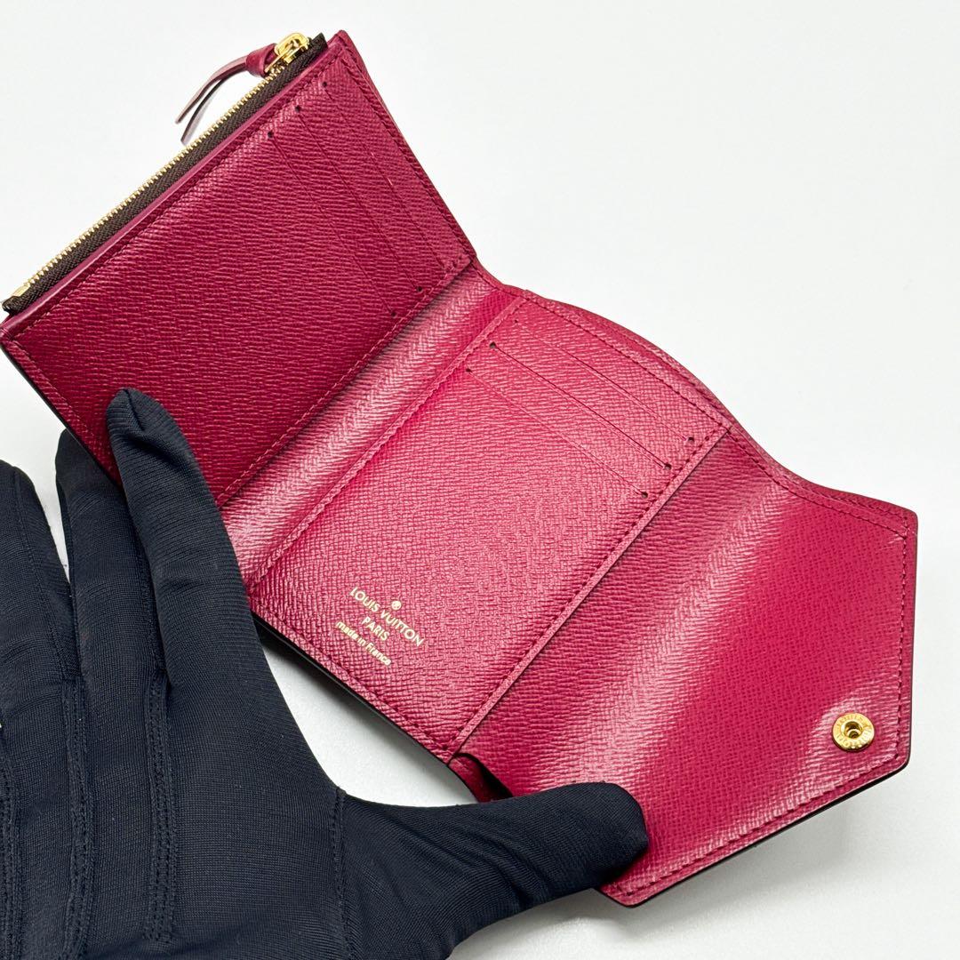 ルイヴィトン モノグラム ヴィクトリーヌ フューシャ 赤 財布 三つ折り レッド
