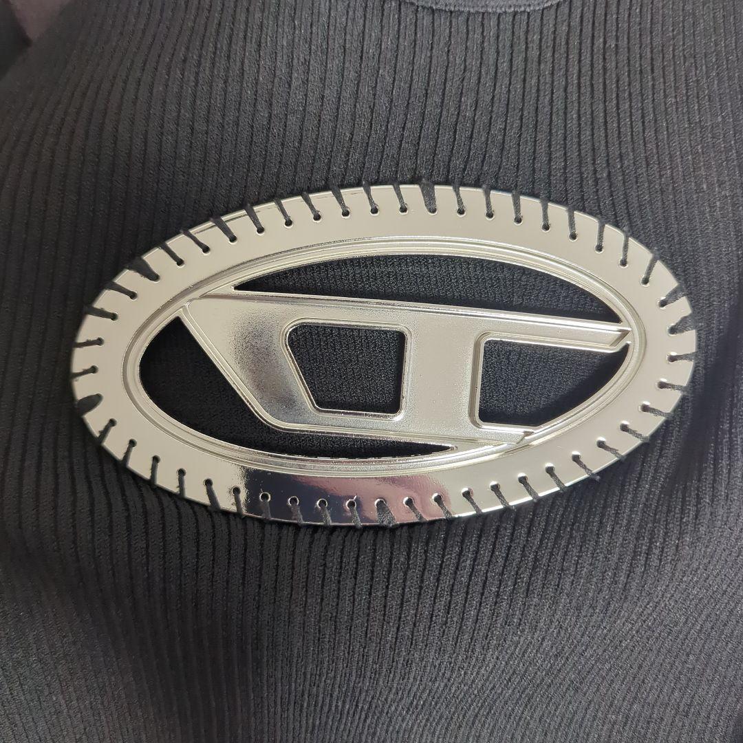 DIESEL ブラック トップス　Mサイズ