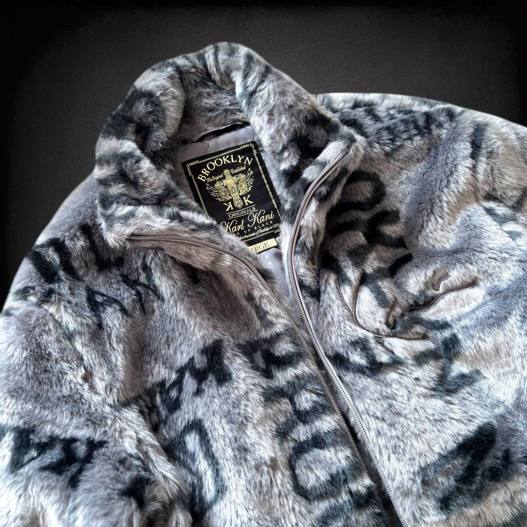 Karl Kani 総柄 ロゴ刺繍 ファーコート ボア L シルバーグレー