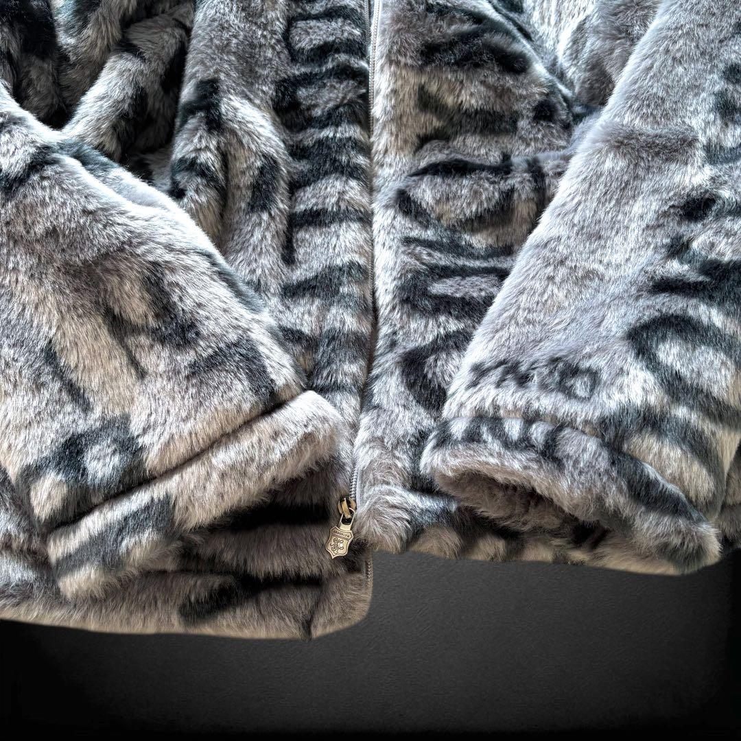 Karl Kani 総柄 ロゴ刺繍 ファーコート ボア L シルバーグレー