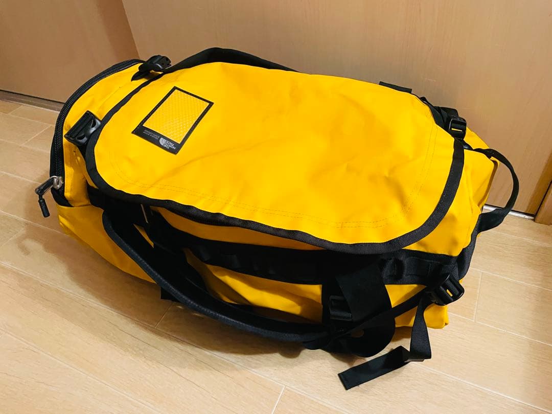 【値下げ】ノースフェイスイエローダッフルバッグM 71L 2way美品