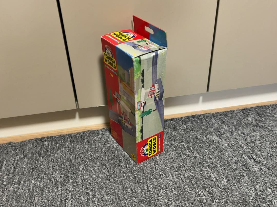 【新品未使用品】超激レア入手困難 海外版 モータートミカ 料金所