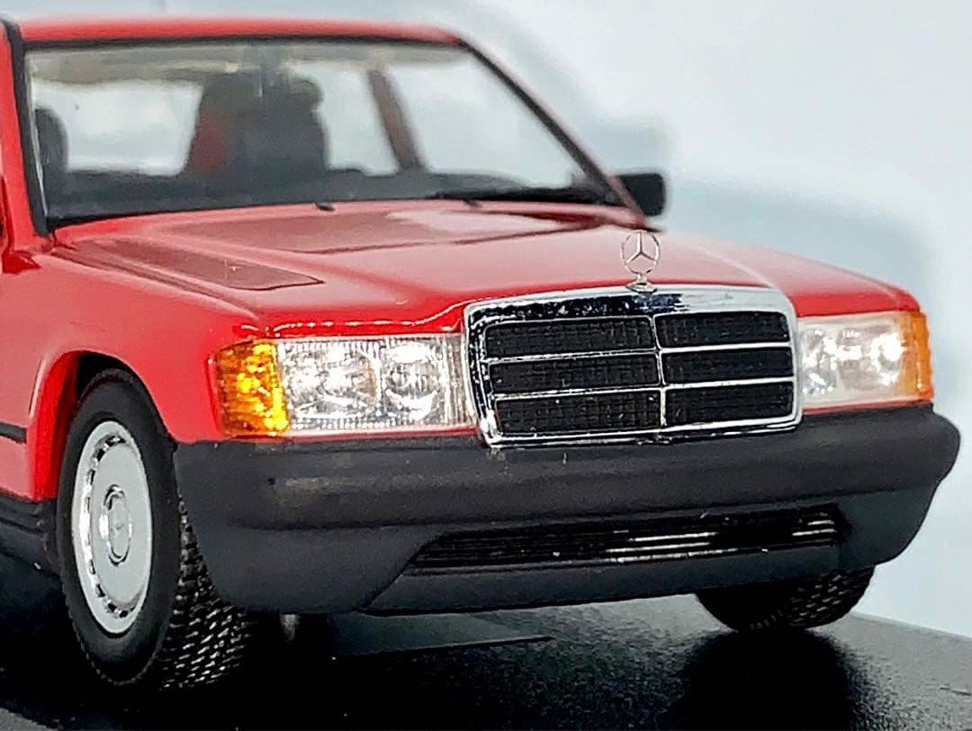 ミニチャンプス メルセデス・ベンツ 190E 1964 1/43 W201