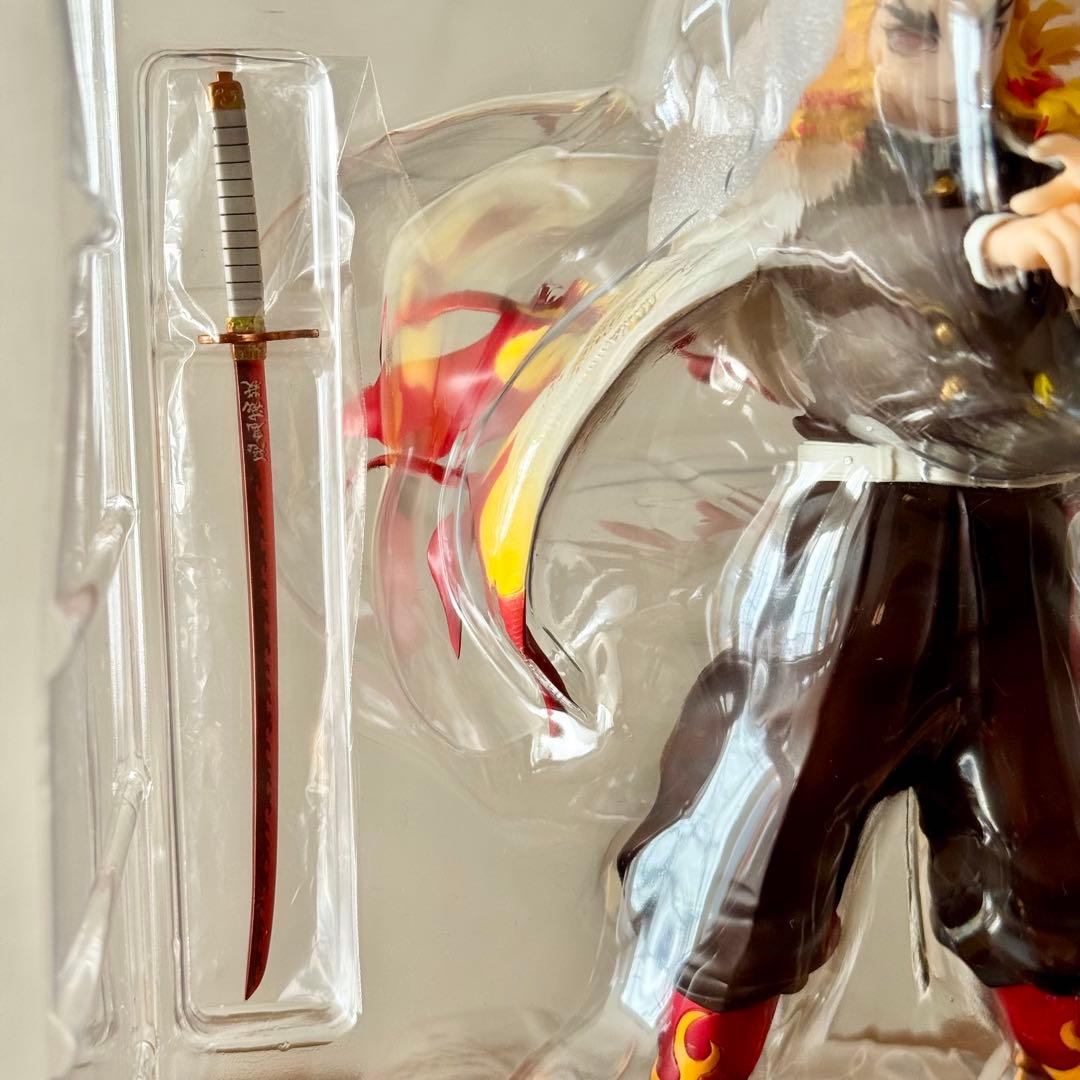 劇場版 「鬼滅の刃」 無限列車編 煉獄 杏寿郎 1/8スケールフィギュア