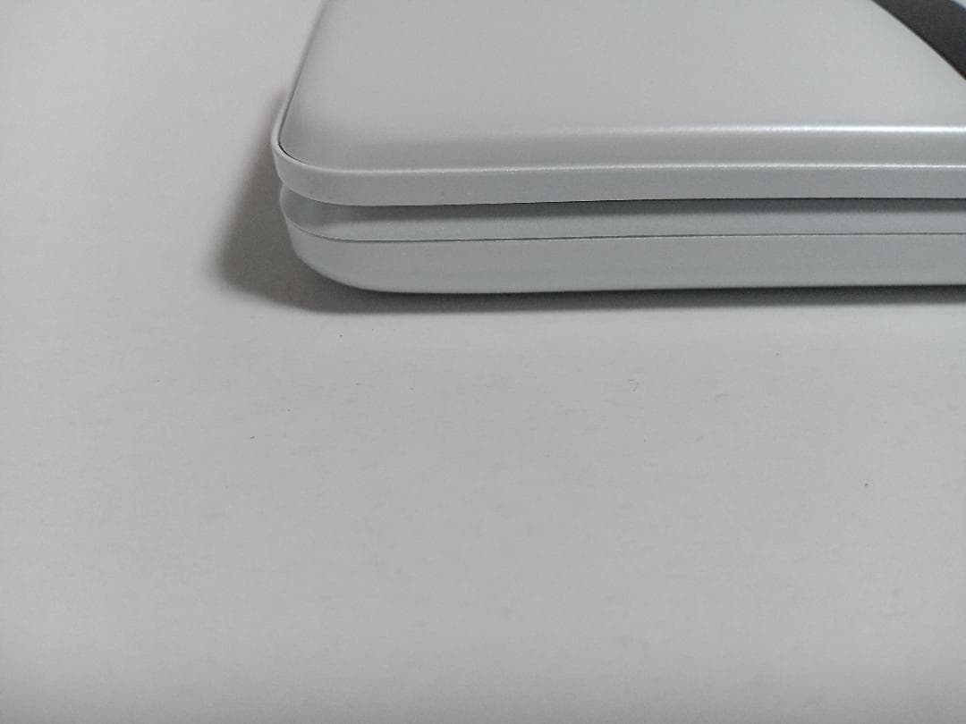 ☆ au GRATINA KYF42 ホワイト SIMロック解除済み