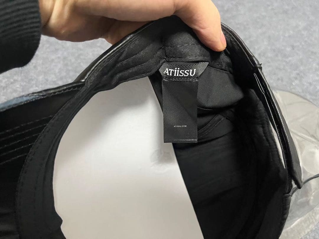 Atiissuブラックキャップ