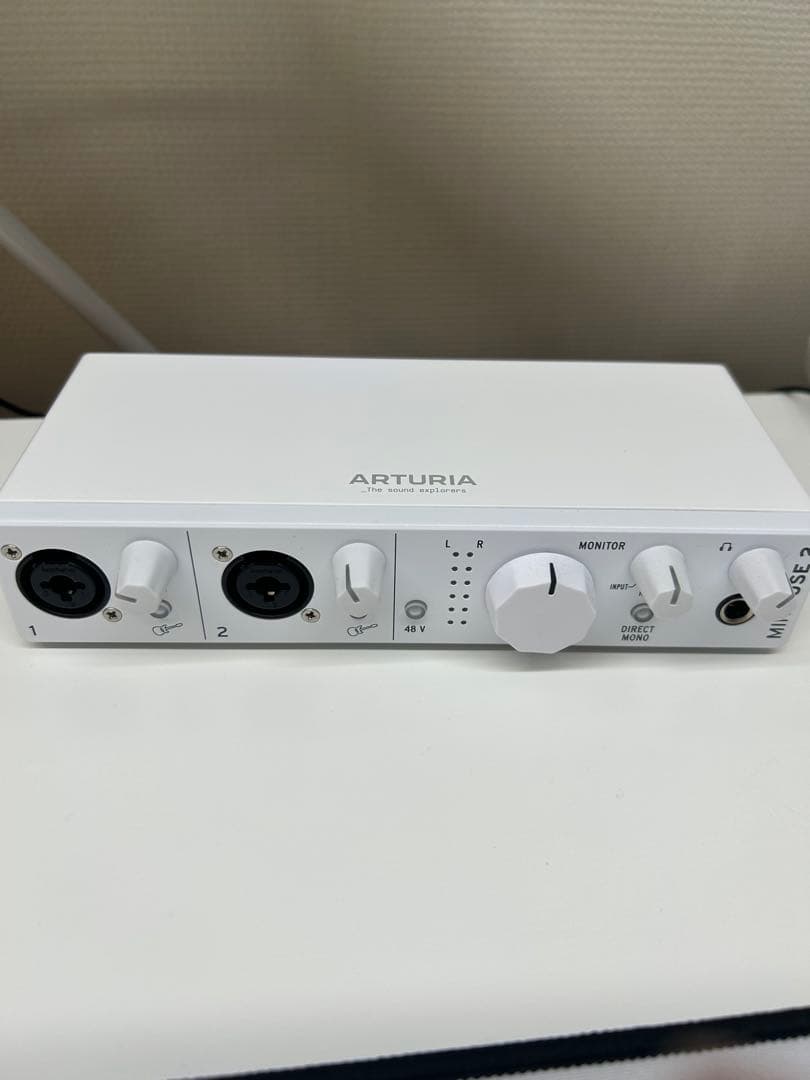 ARTURIA オーディオインターフェイス ホワイト