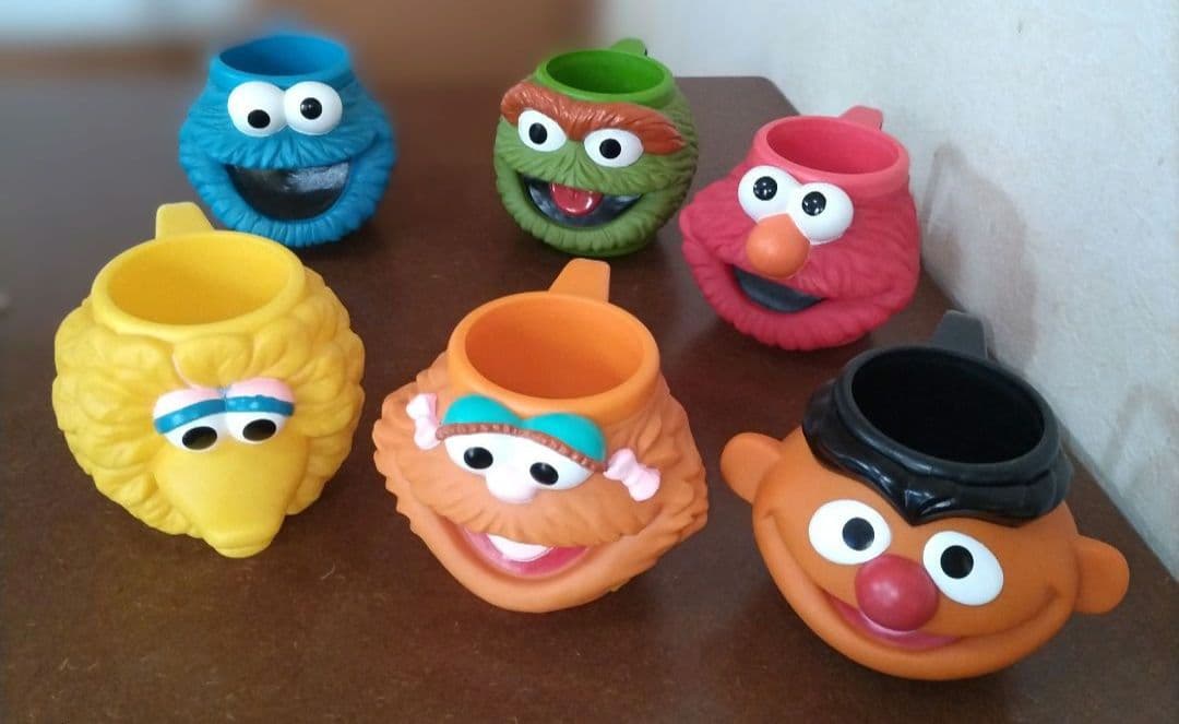h*6様 セサミストリート 3Dフェイスマグカップ 6個セット