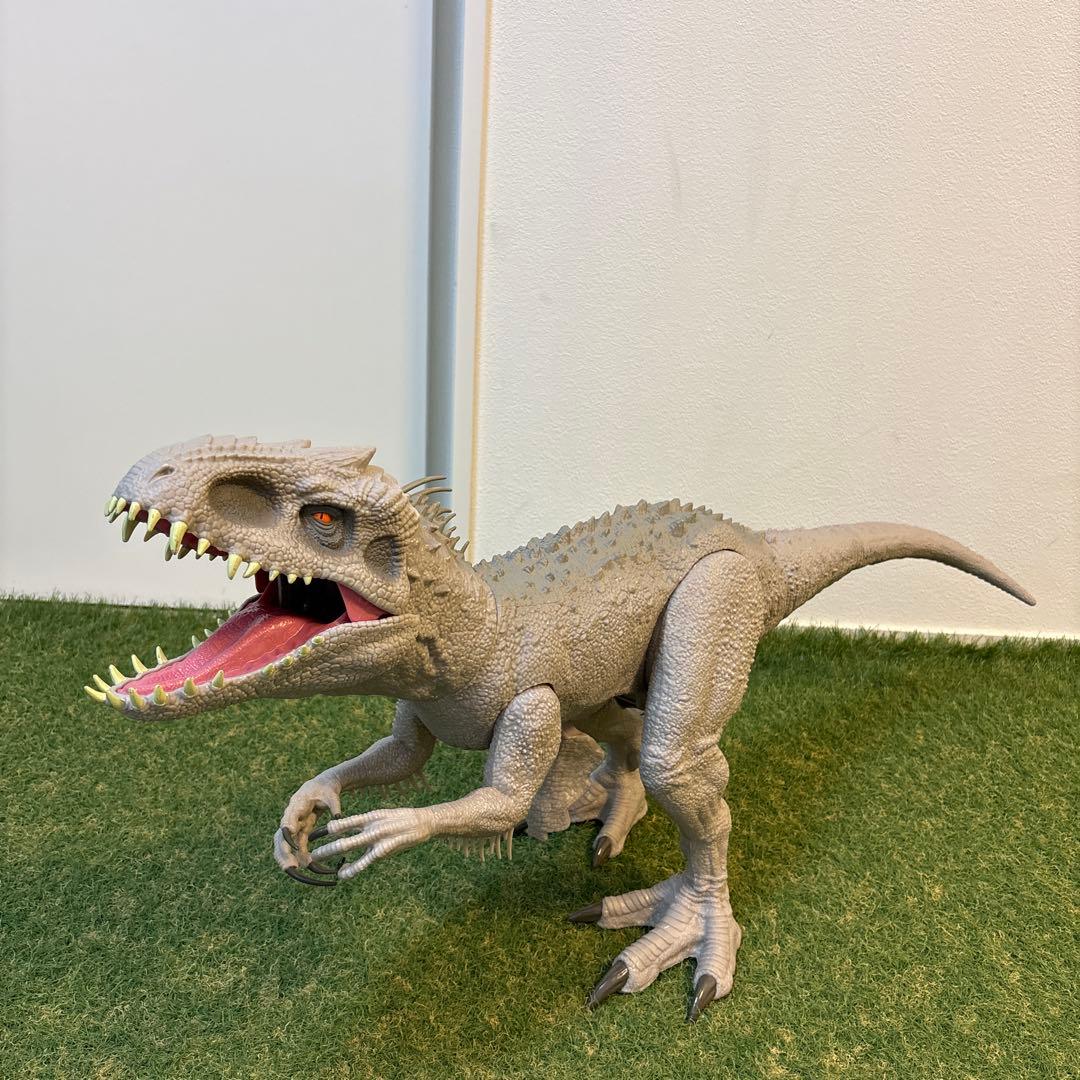 インドミナスレックス　ジュラシックワールド　マテル スーパービッグ