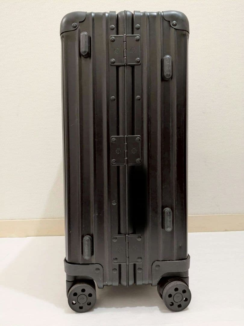 生涯保証 リモワ クラシック キャビン ブラック 36L