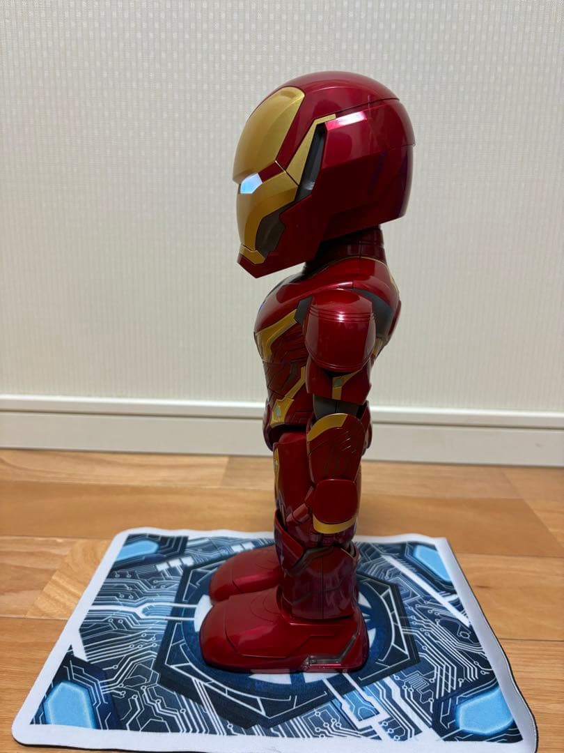 トイザらス限定 IRON MAN MK50 ROBOT MARVE アイアンマン