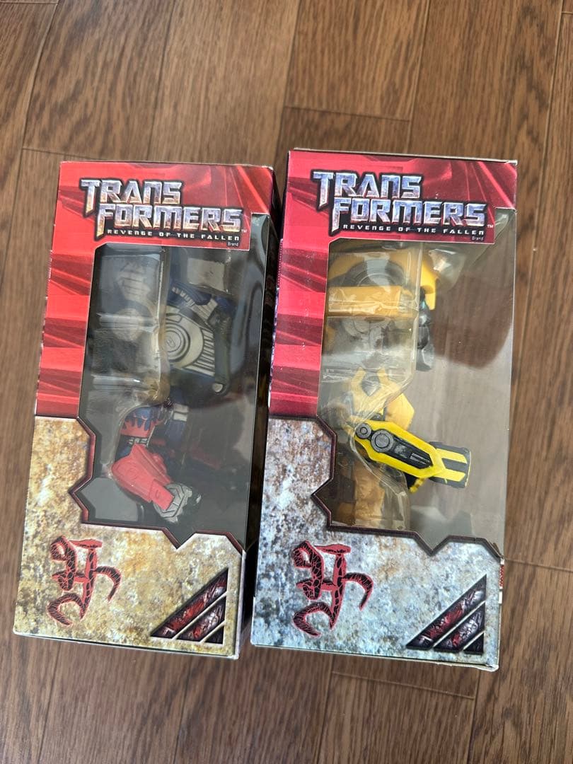 トランスフォーマー　ボビングヘッド　バンブルビー　オプティマスプライム